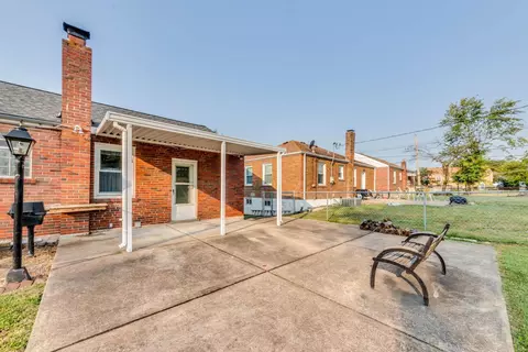 133 Willette Ter, Saint Louis, MO 63125