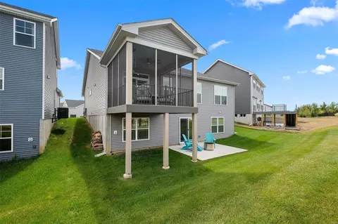 Exterior - 147 Palais Ct, Saint Charles, MO 63301 photo 4 of 7