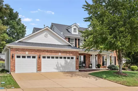 501 Ascot Manor Ct, Fenton, MO 63026