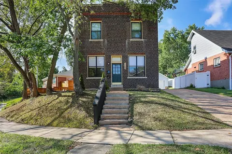 7264 Bruno Ave, Saint Louis, MO 63143