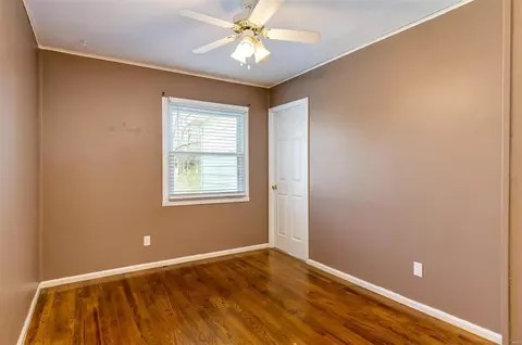 Bedroom - 225 Highview, Ballwin, MO 63011 photo 3 of 8
