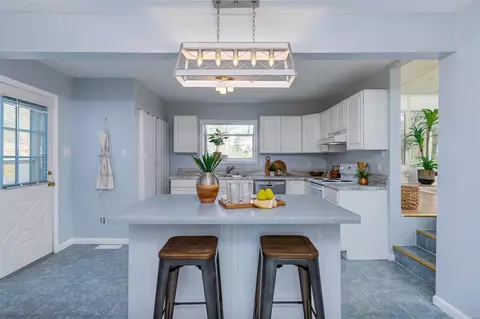 Kitchen - 225 Highview, Ballwin, MO 63011 photo 1 of 4