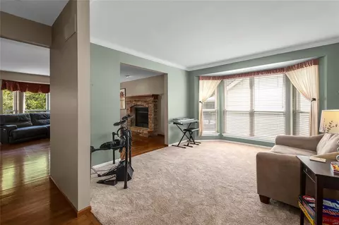 Living - 464 Terrington Dr, Ballwin, MO 63021 photo 1 of 3