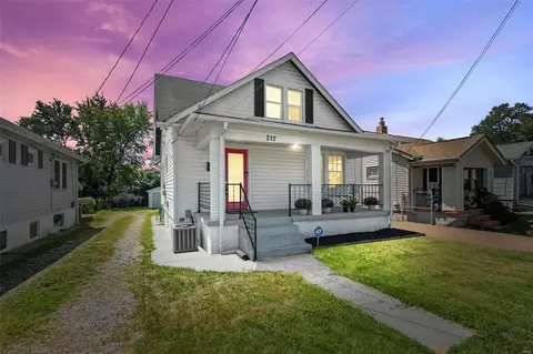 212 W Loretta Ave, Saint Louis, MO 63125