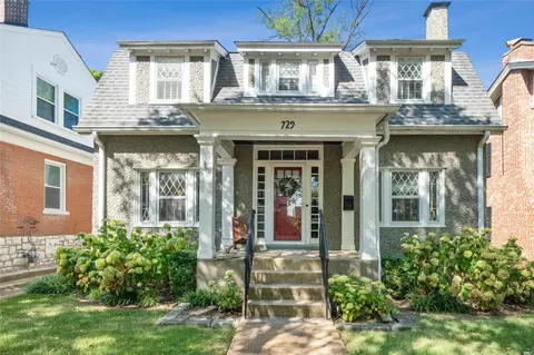 729 Harvard Ave, University City, MO 63130