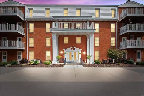 14443 Bantry Ln #20, Chesterfield, MO 63017