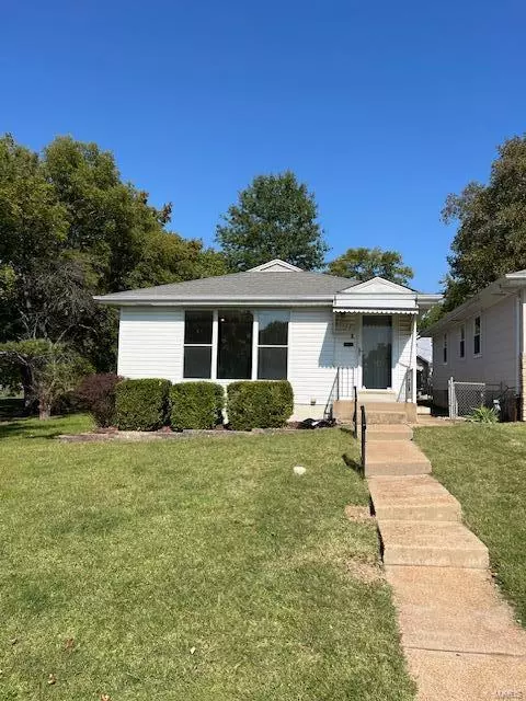 5735 Arthur Ave, Saint Louis, MO 63139