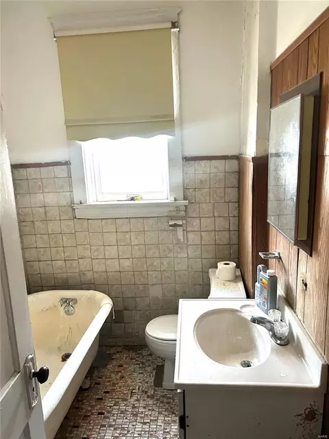 3619 Cora Ave, Saint Louis, MO 63115 photo 7