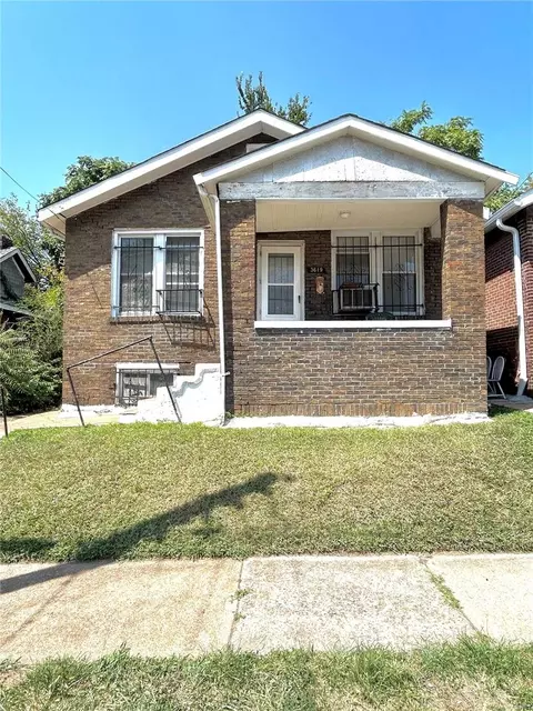 3619 Cora Ave, Saint Louis, MO 63115