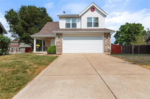 206 Valley Lakes Ct, Cottleville, MO 63304