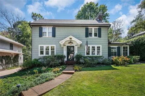238 Bristol Rd, Webster Groves, MO 63119
