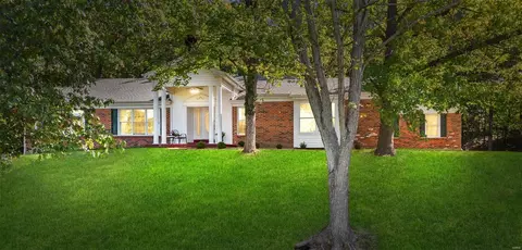 15139 Denwoods Drive Dr, Chesterfield, MO 63017