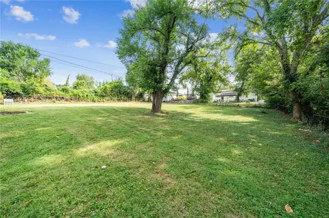 300 Coppinger Dr, Saint Louis, MO 63135 photo 21