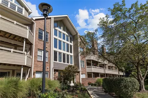 1010 Thoreau Ct #108, Saint Louis, MO 63146