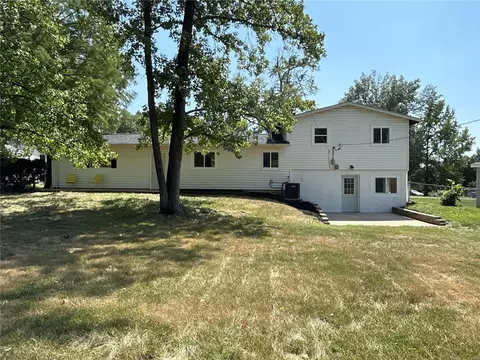 302 Baxter Acres Dr, Manchester, MO 63011 photo 4