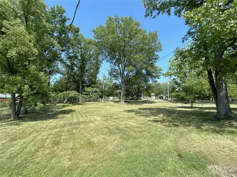 302 Baxter Acres Dr, Manchester, MO 63011 photo 5
