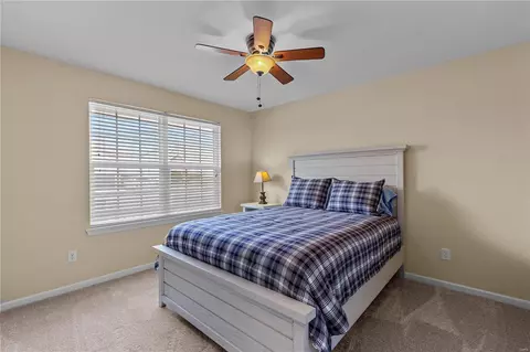 Bedroom - 302 Graywynd Ct, Lake Saint Louis, MO 63367 photo 3 of 4