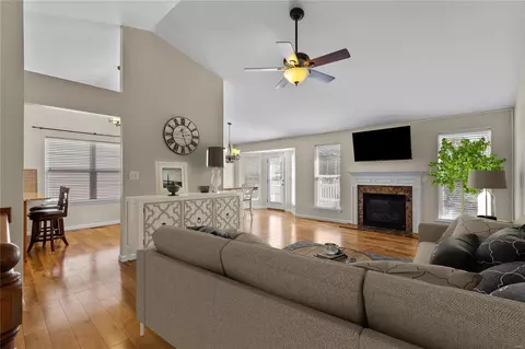 Living - 302 Graywynd Ct, Lake Saint Louis, MO 63367 photo 1 of 3