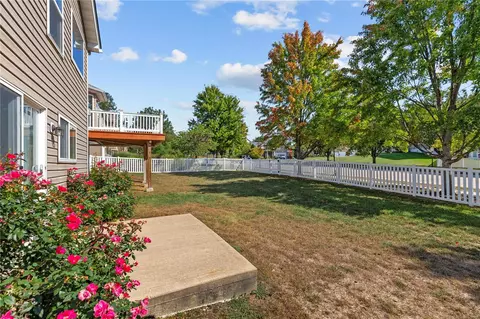 Exterior - 302 Graywynd Ct, Lake Saint Louis, MO 63367 photo 5 of 6
