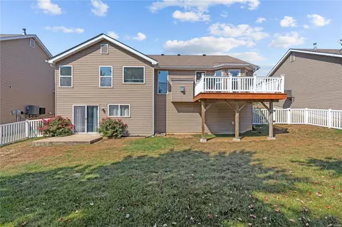 Exterior - 302 Graywynd Ct, Lake Saint Louis, MO 63367 photo 6 of 6