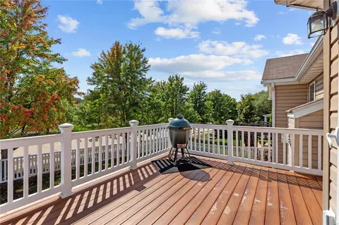 Exterior - 302 Graywynd Ct, Lake Saint Louis, MO 63367 photo 3 of 6