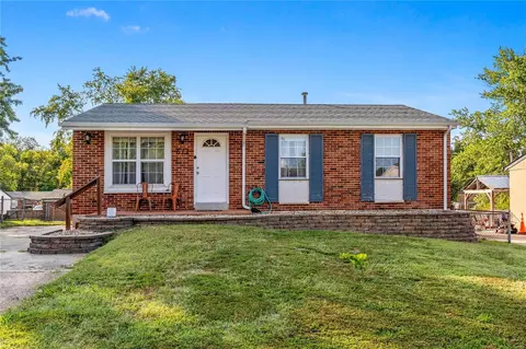 613 Schmelz Dr, Eureka, MO 63025