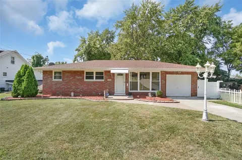 8821 Huiskamp Ave, Saint Louis, MO 63136
