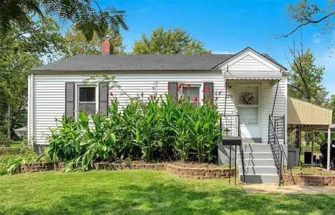 2791 Clager Rd, Saint Louis, MO 63125