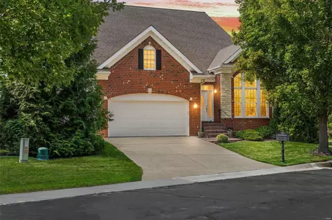 101 Wake Forest Dr, O'fallon, MO 63368