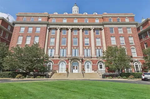 1515 Lafayette Ave #409, Saint Louis, MO 63104