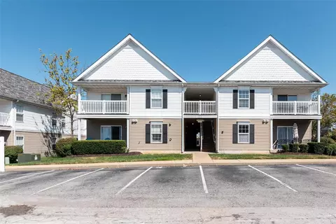 9715 Crayford Rd #3B, Saint Louis, MO 63123