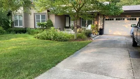 24 Friars Hall Ct, Saint Charles, MO 63304
