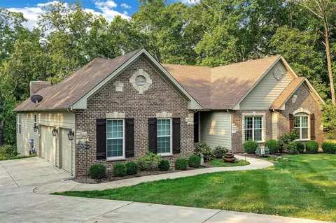 19311 Dogwood Valley Ct, Wildwood, MO 63038