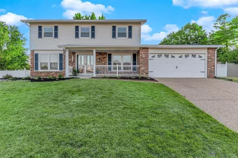 3117 Essex Dr, Saint Charles, MO 63301