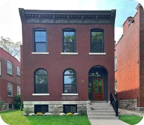 4132 Hartford St, Saint Louis, MO 63116