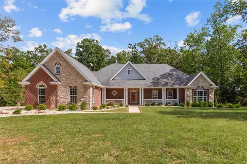 230 Callaway Ridge Dr, Defiance, MO 63341