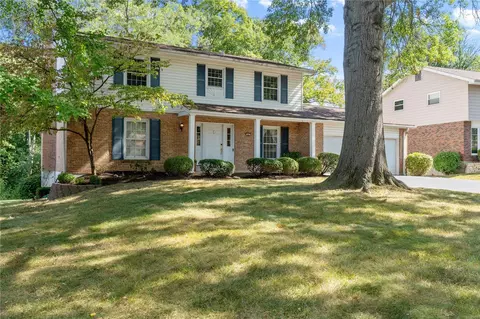 442 Wildwood Pkwy, Ballwin, MO 63011