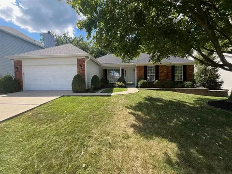 175 Cherry Hills Meadows Dr, Wildwood, MO 63040