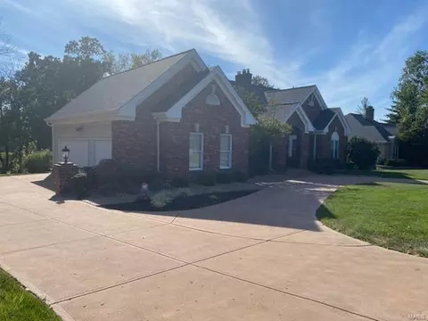 1167 Whitmoor Dr, Weldon Spring, MO 63304 photo 2