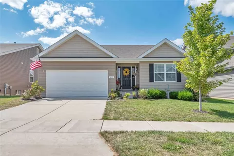 413 Cozy Pines Dr, Lake Saint Louis, MO 63367