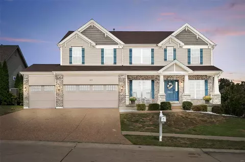 813 Liberty Creek Dr, Wentzville, MO 63385
