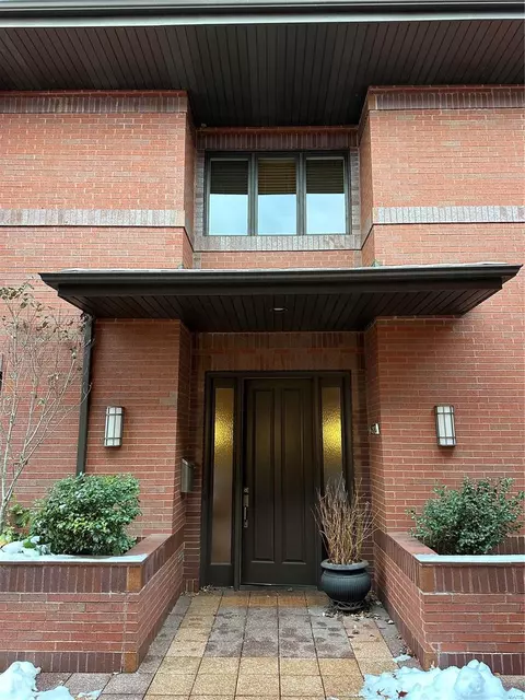 7399 Pershing Ave #A, University City, MO 63130
