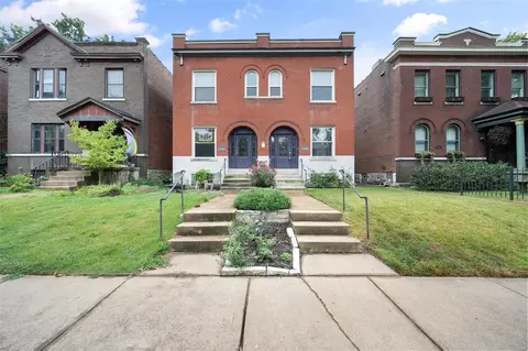 3948 Hartford St, Saint Louis, MO 63116