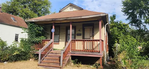 5521 Genevieve Ave, Saint Louis, MO 63120