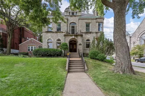 2166 Lafayette Ave #A, Saint Louis, MO 63104
