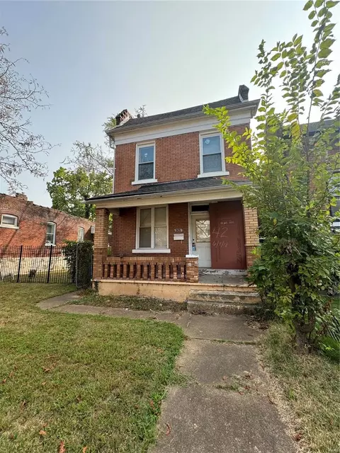 4742 Maffitt Ave, Saint Louis, MO 63113
