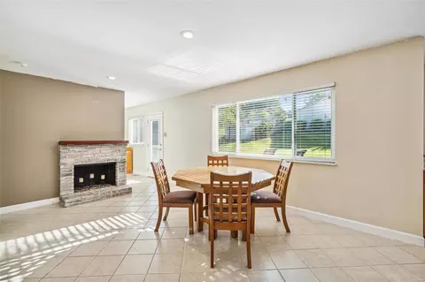 Dining - 814 Parkfield Ter, Manchester, MO 63021 photo 1 of 2