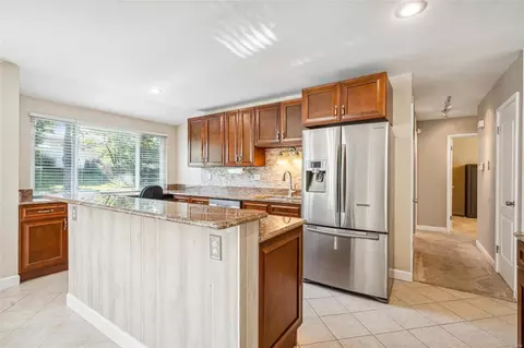 Kitchen - 814 Parkfield Ter, Manchester, MO 63021 photo 1 of 3