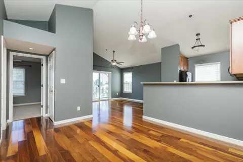 6301 Spring Creek Ln, O'fallon, MO 63368