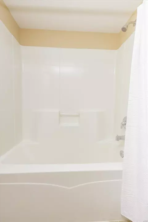 6301 Spring Creek Ln, O'fallon, MO 63368 photo 16